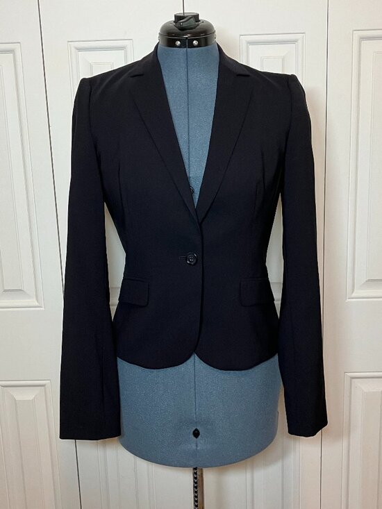 Hugo Boss Jackets & Blazers - Hugo Boss Midnight Blue Wool Jacket Size 2